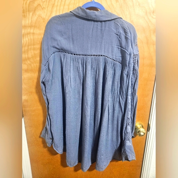Free People Blue Katie Bird Button Down Crochet Shirt Tunic Top Large - Picture 10 of 10